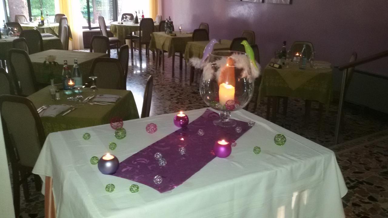 Hotel Levico Levico Terme Bagian luar foto